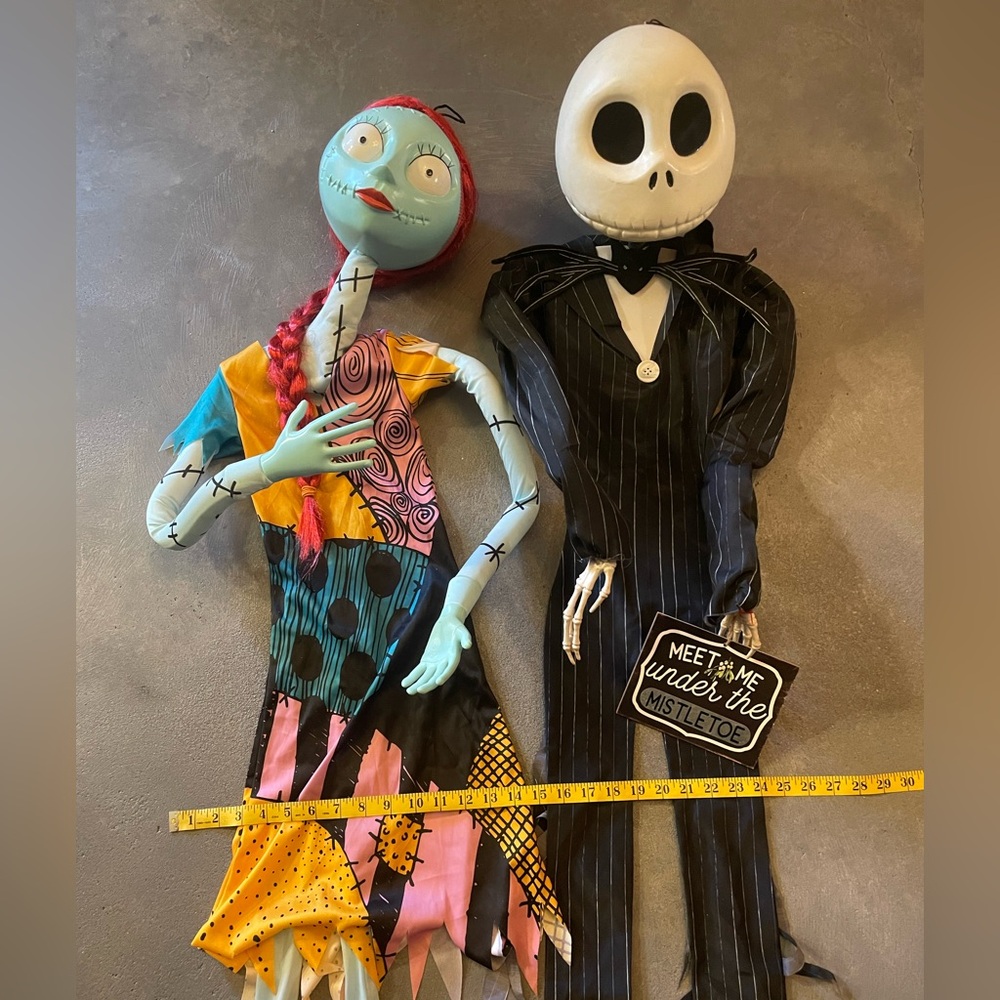 Jack Skellington & Sally From “The Nightmare Before Christmas” Halloween Figures - Picture 10 of 16